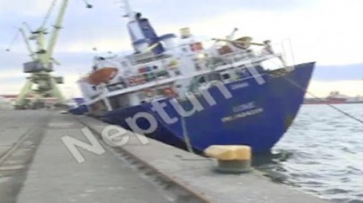 Mezei, despre nava înclinată în Portul Agigea: Nu se scufundă